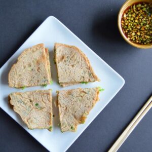 Whole Wheat Scallion Cakes | Healthy Nibbles and Bits