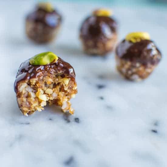 Mint Chocolate Bites | Healthy Nibbles and Bits