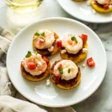 Cheesy Shrimp Polenta Bites - easy gluten-free party appetizer! | clube.futebolmilionario.com