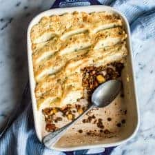 Vegetarian Cajun-Spiced Shepherd's Pie - an easy and healthy version of the classic shepherd's pie! | by Lisa Lin of Healthy Nibbles & Bits