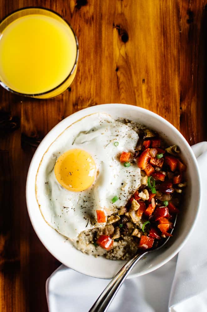 Savory Oatmeal with Cheddar and Fried Egg - perfect breakfast bowl ready in 10 minutes!