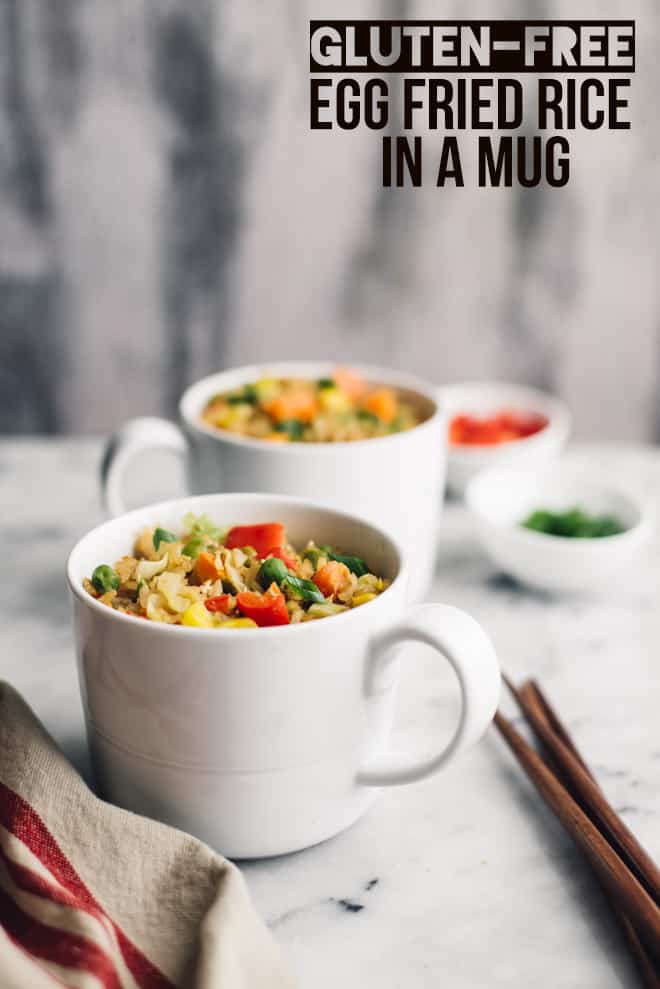 Gluten-Free Egg Fried Rice in a Mug - easy, healthy meal that's ready in less than 10 minutes! by Lisa Lin of clube.futebolmilionario.com