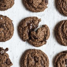 The Ultimate Double Chocolate Chip Cookie - this is the best tasting gluten-free chocolate chip cookie! #glutenfree