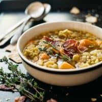 Split Pea Soup with Bacon - a budget-friendly and hearty soup that will keep you full! by @healthynibs