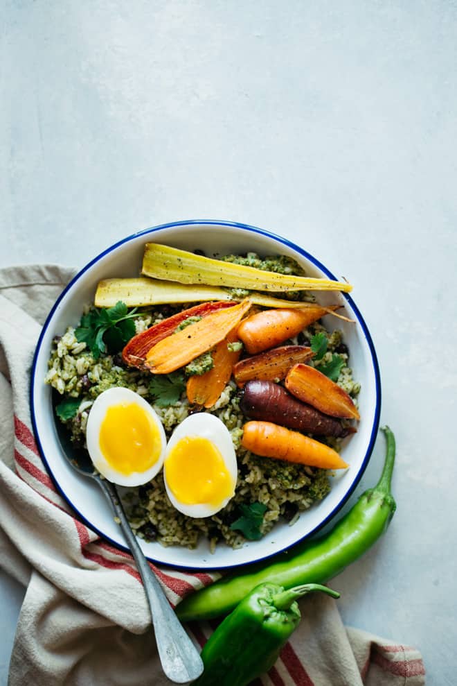 Rice Bowl with Green Pepper Sauce, Roasted Carrots & Eggs - a hearty vegetarian fall meal by @healthynibs