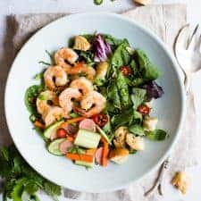 Banh Mi Salad with Lemongrass Shrimp & Shallot Vinaigrette: the perfect light, healthy lunch! #healthy
