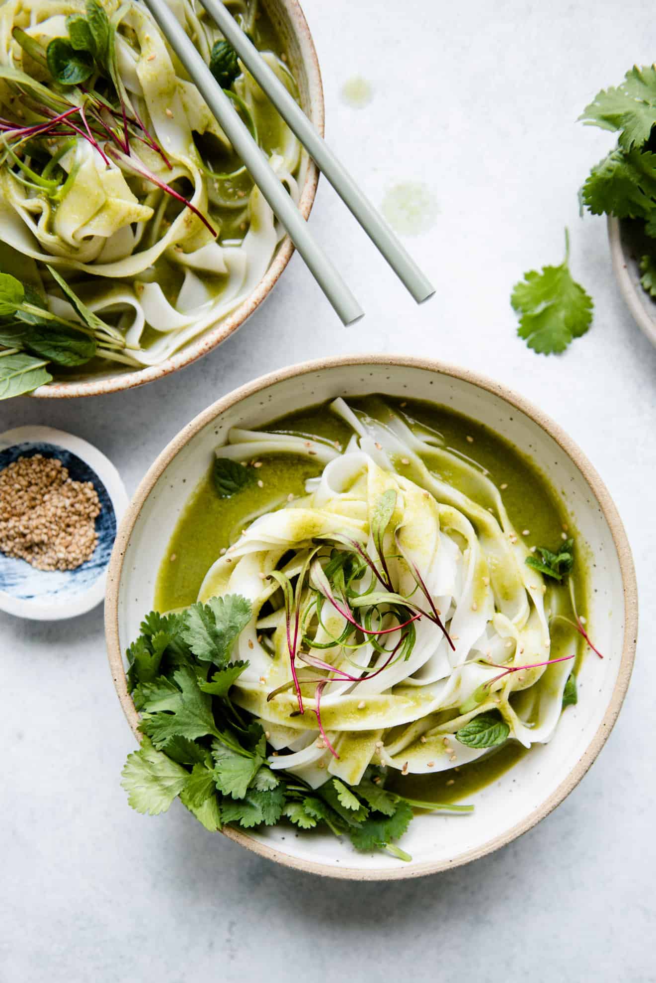 Easy Green Curry Noodles - ready in under 20 minutes and made with less than 10 ingredients!